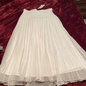 Zara white pleated lined skirt
